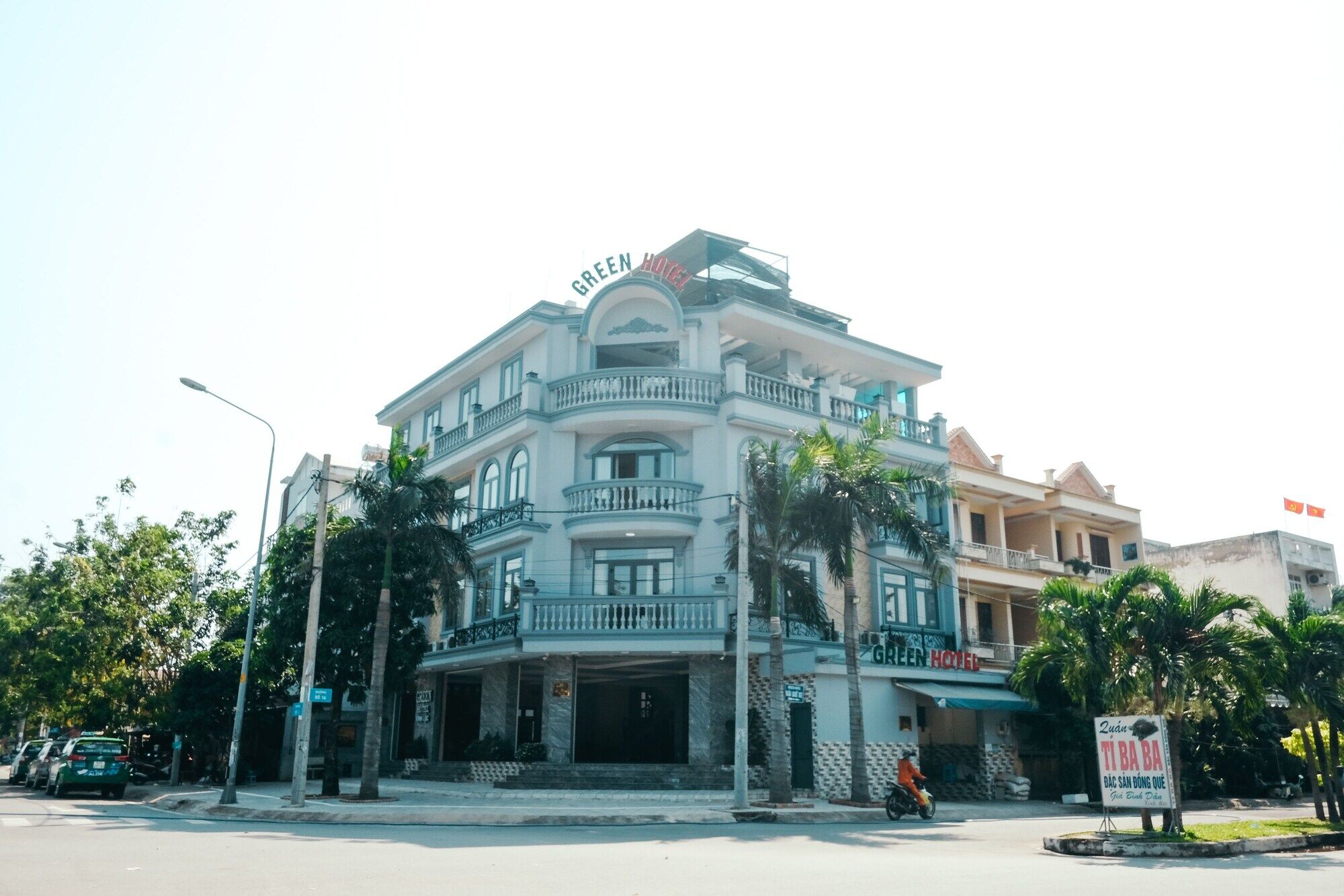 Hotel Vinh Loc 3*
